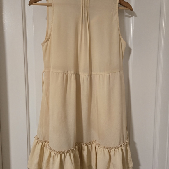 Freeway Ruffle Dress - Picture 4 of 4